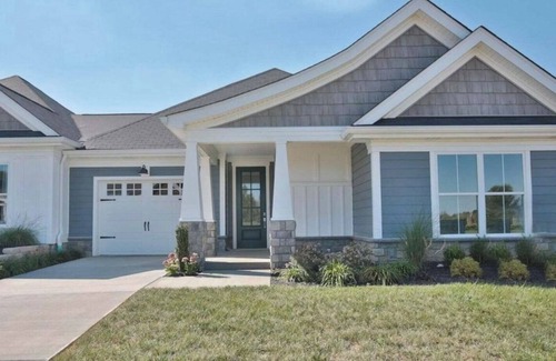 Crestwood Casa | Charming, spacious, 2-bedroom townhome just 15 minutes from Louisville!