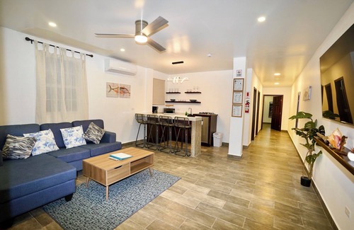 Ciudad de Belice Apartamento | Charming & Spacious 2-bedroom Apartment Near Ocean-Starfish Villa