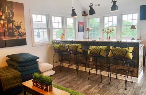 West Cape May Casa | Charming spacious 4+bdrm Cape May Beach House WOW