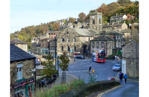 Honley Casa | Charming Spacious House In Holmfirth