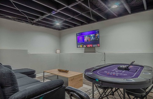 Columbus Casa | Charming Spacious Home Near Fort Moore| Game Room
