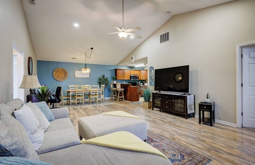 Charlestown Condominio | Charming & Spacious Patio Home close to Charlestown State Park & River Ridge