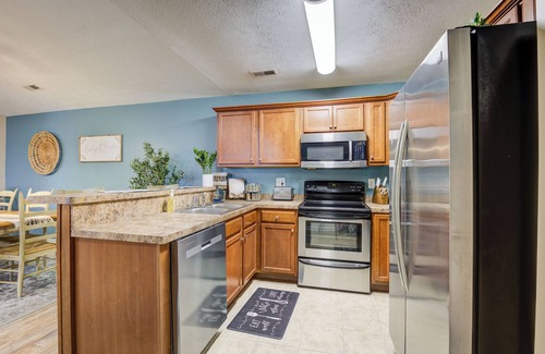 Charlestown Condominio | Charming & Spacious Patio Home close to Charlestown State Park & River Ridge