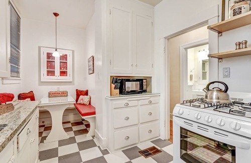 Larchmont Apartamento | Hancock Park / West Hollywood: espaciosa suite amueblada de 1 habitación