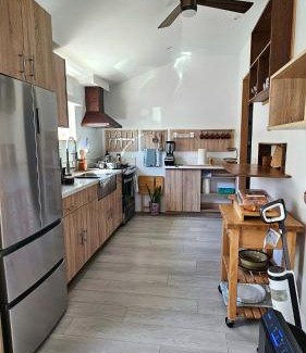 Logan Heights Casa | Charming Spacious San Diego Residence 3 Bedroom 2 Bath Gated Parking Families,Conventions,Petco Park,Downtown,Beaches,Zoo,Balboa Park