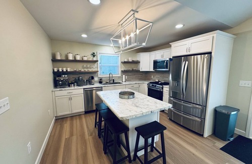Jerome Casa | Charming Springfield Stunner: a relaxing escape in peaceful Jerome Village