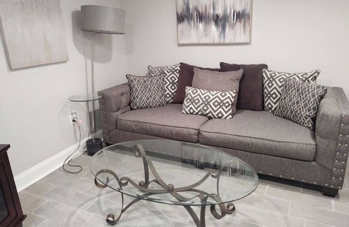 Holy Cross District Apartamento | Charming St. Claude Ave 2 bedroom