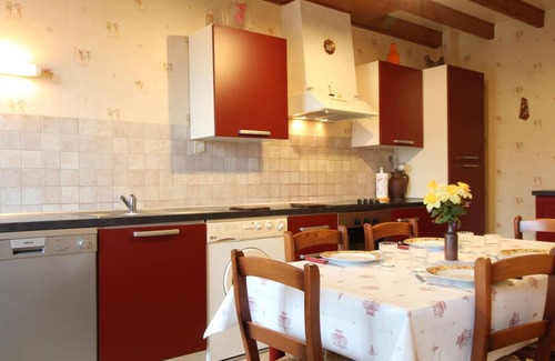 Teurtheville-Bocage Cabaña | Casa rural acogedora con jardín privado, cerca de playas del desembarco, admite mascotas