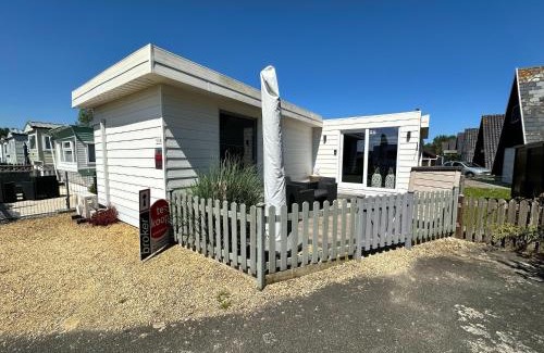 Koksijde Chalet De Esquí | Charming Stay by the Dunes, cleaning included