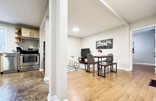 Richmond Hill Casa | Charming Stay In the Heart of Richmond Hill