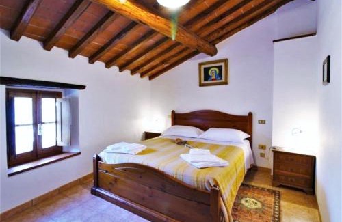 Pieve di Chio Casa | Charming Stone Retreat