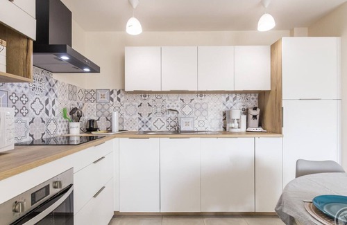 Le Val-Saint-Pere Cabaña | Casa rural reformada, 3 habitaciones, cerca de comercios, mascotas bienvenidas, con terraza y jardín