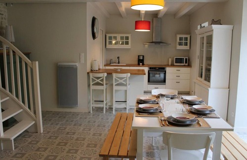 Coulonges Cabaña | Casa de Piedra con Terraza, Ideal para Familias y Pescadores, Cerca del Río Charente