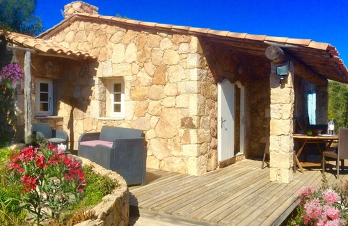 Santa Giulia Villa | Piedra encantador para bahía de Rondinara, Cerdeña y las islas Lavezzi
