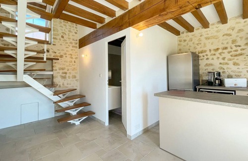 La Mesniere Cabaña | Encantadora casa de piedra con jardín, cerca de Mortagne-au-Perche