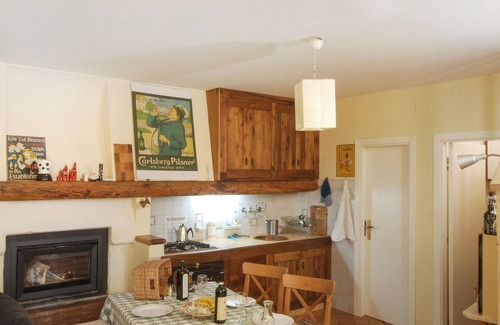 Montedinove Casa | Charming stone house with beautiful sun terrace.