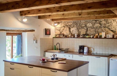 Robidisce Casa | Encantadora casa de piedra NADIZA cerca del Valle de Soca
