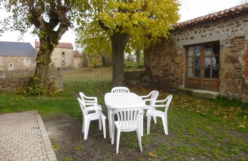 Pinols Cabaña | ¡Encantador gîte de piedra para 7 personas en Pinols, cerca de Langeac!