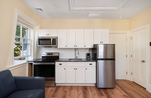 Wayland Apartamento | Charming Studio Apartment Near Brown and RISD