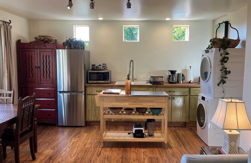 Santa Fe Apartamento | Charming studio apartment in tranquil Santa Fe with AC, WiFi