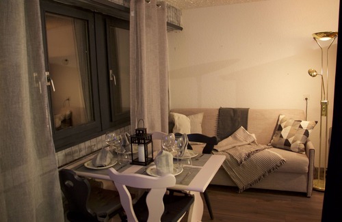 Granges Apartamento | ESTUDIO CON ENCANTO AL PIE DE LAS PENDIENTES / Thyon 1800
