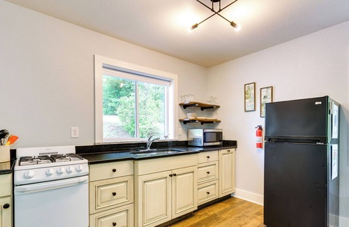 Murphy Apartamento | Charming Studio Cottage in Brasstown: Secluded Gem