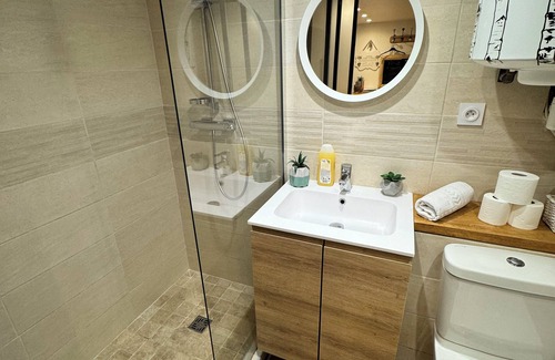 Gorge de Loup Apartamento | Charming Studio for 2 Guests – Quai de Saône