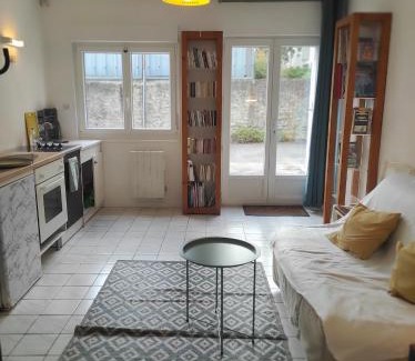 Boulevard des Poilus Apartamento | Charming studio!