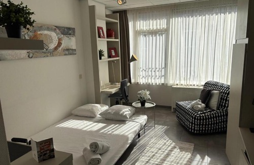 Ilot Sacre Apartamento | Charming Studio in Central Brussels - Walk Everywhere!