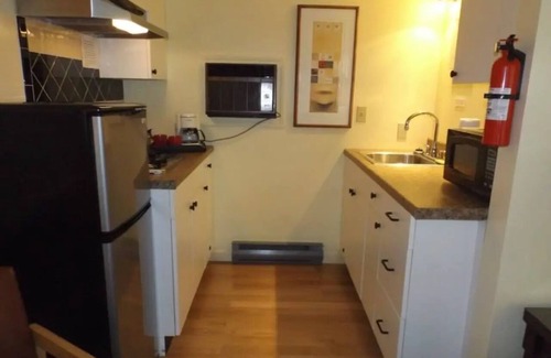 Wells Apartamento | Charming studio in delightful Wells with AC, WiFi