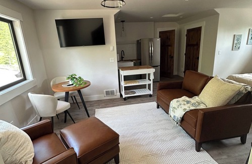 Somers Apartamento | Charming studio in peaceful Somers with WiFi, AC, great views