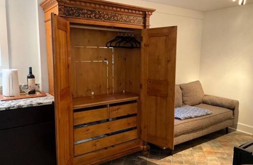 Springfield Apartamento | Charming Studio in the Heart of Springfield
