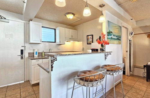 Diamond Head - Kapahulu - St. Louis Apartamento | Charming studio in wonderful Honolulu w/ WiFi & AC-Sleeps 3 WAIKIKI GRAND HOTEL®