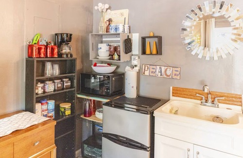 Charleston Apartamento | Charming Studio Near Charleston's Hot Spots!