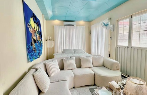 Dumaguete Apartamento | Charming studio with WiFi and AC in adorable Dumaguete City
