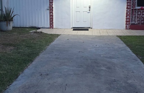 Old Seminole Heights Apartamento | Charming studio with AC and WiFi in brilliant Tampa