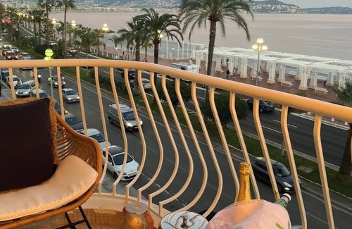 La Californie Apartamento | Charming Studio with Panoramic View of the Mediterranean Sea in Nice