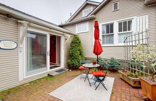 Arcata Apartamento | Charming studio with shared patio, walk to Redwood Park & downtown