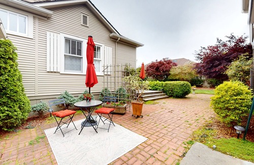 Arcata Apartamento | Charming studio with shared patio, walk to Redwood Park & downtown
