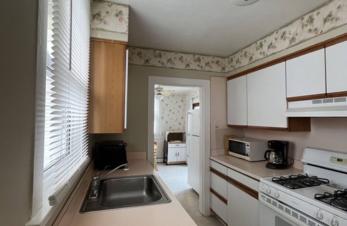 Riviera Cabaña | Charming Summer Cottage in Ocean City!