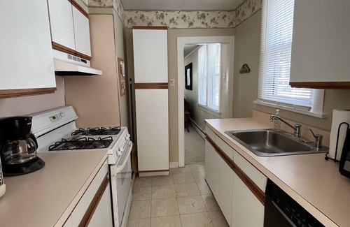 Riviera Cabaña | Charming Summer Cottage in Ocean City!