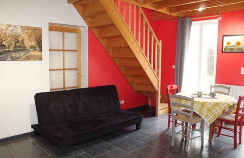Saint-Amand-Montrond Casa | Charming town center house with garden