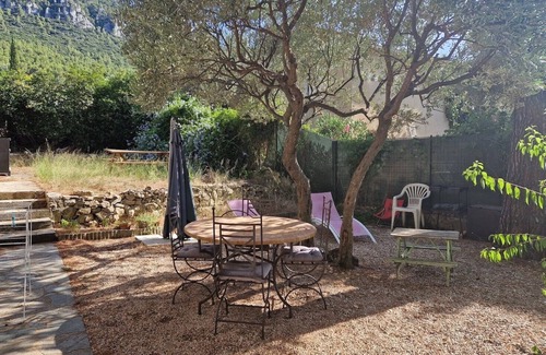 Toulon Villa | Encantadora T1 de 30 m² en la planta baja de la villa.