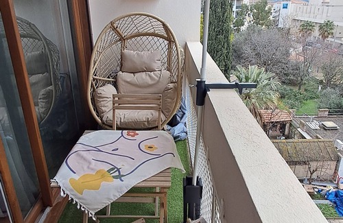 Hyeres City Centre Apartamento | Charming T1 with balcony in Hyères