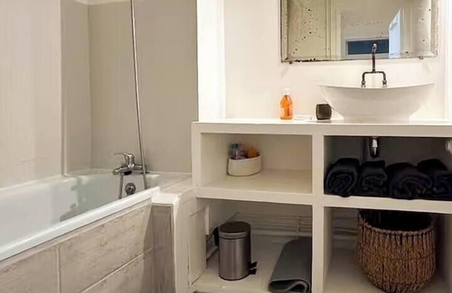 Quartier Le Blosne Apartamento | Charming T3 metro access RENNES