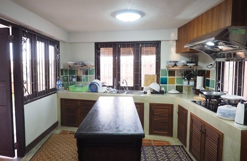 San Kamphaeng Casa | Charming Thai Lanna style house in the country side of Chiangmai.Relaxing garden