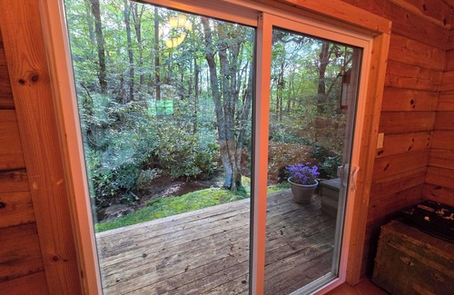 Panorama Estates Cabina | Charming Tiny Cabin