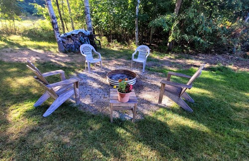 Rapid City Casa | Charming Torch Lake 3-bedroom 1 bath Cabin