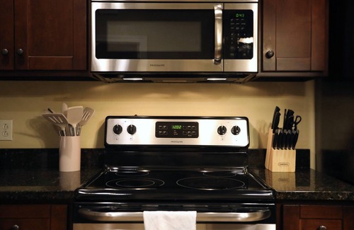 Oxford Casa | Charming Townhome - Brighton Villa