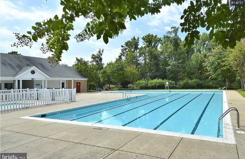Edgewater Casa | Charming townhome in awesome Edgewater, MD